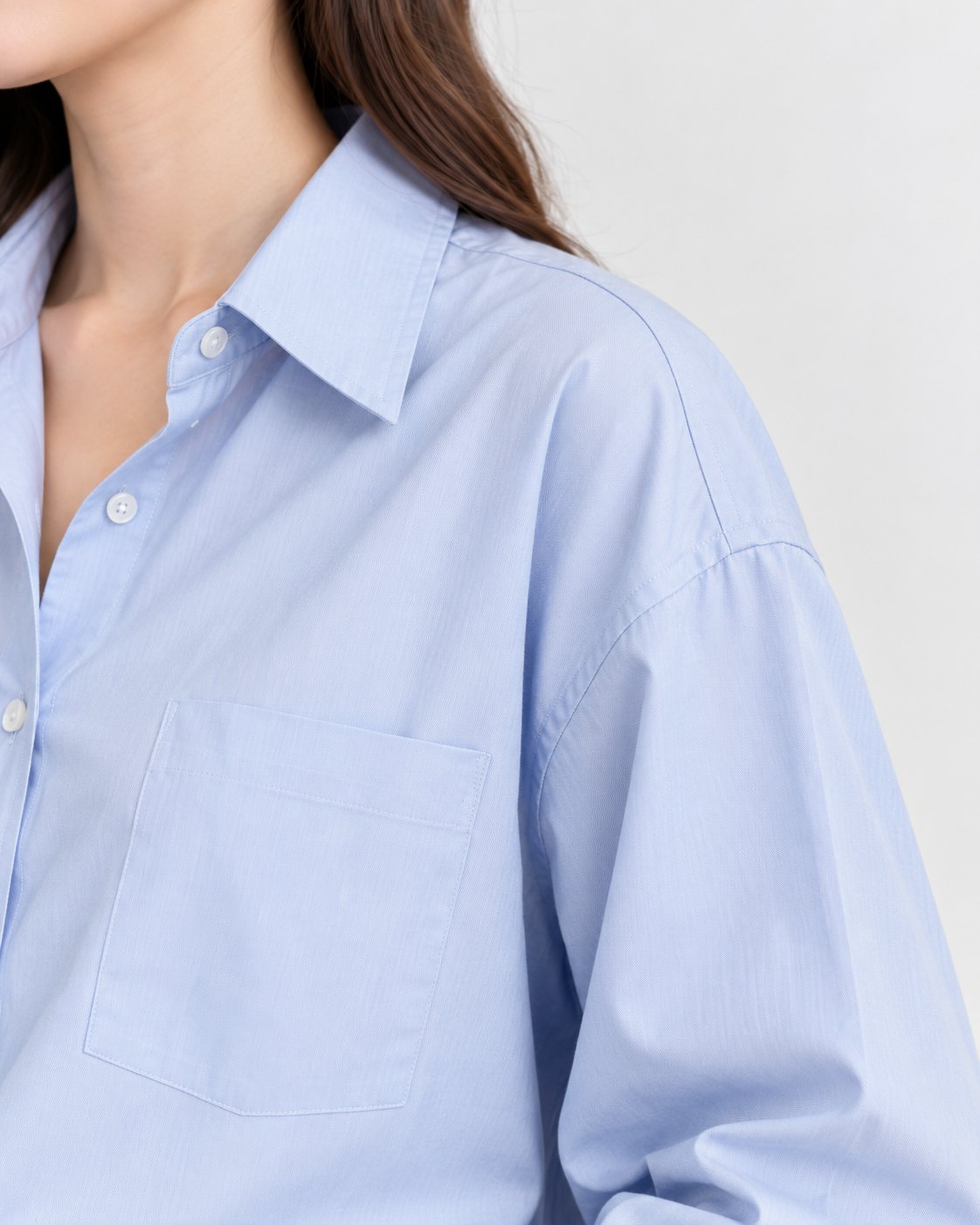 Tips for Styling an Oversized Shirt for a Polished Work Look