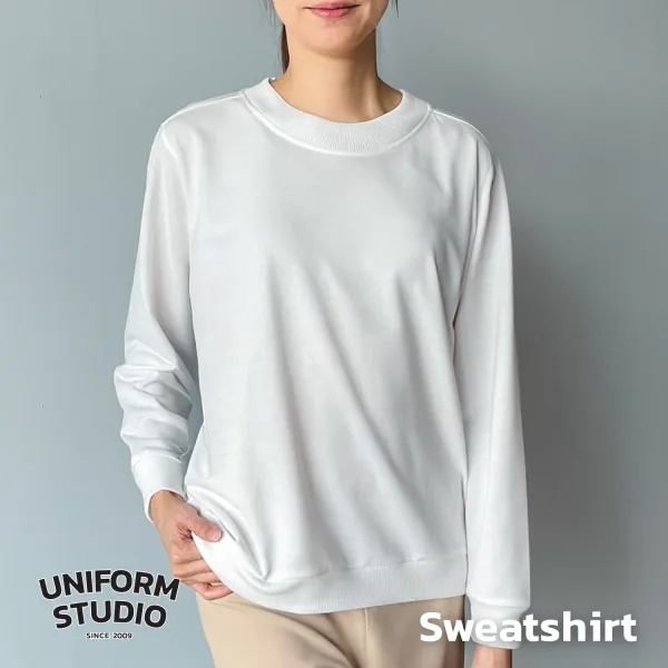เสื้อสเวตเตอร์คอกลม ผ้า French Terry สีขาว / White Sweatshirt