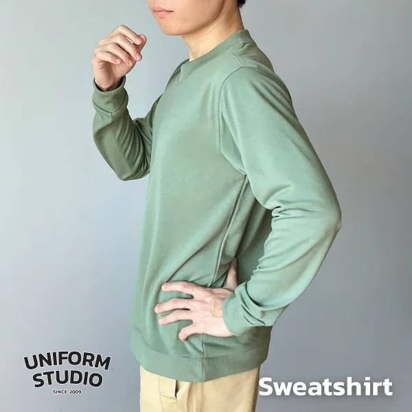 เสื้อสเวตเตอร์คอกลม ผ้า French Terry สีเขียวเสจ / Sage Green Sweatshirt 8